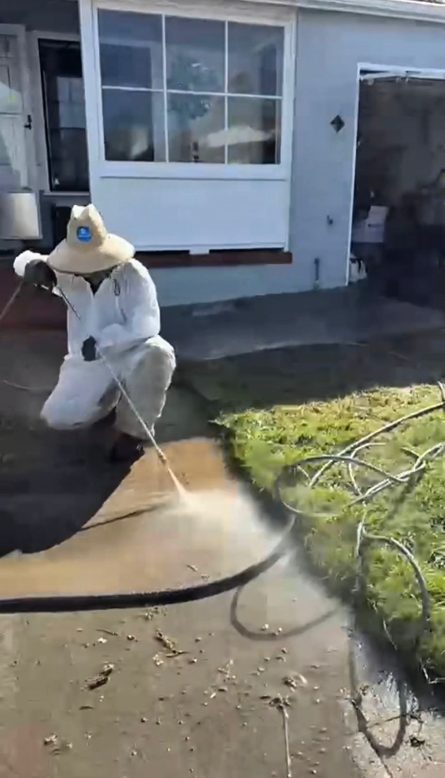 Pressure washing portfolio photo
